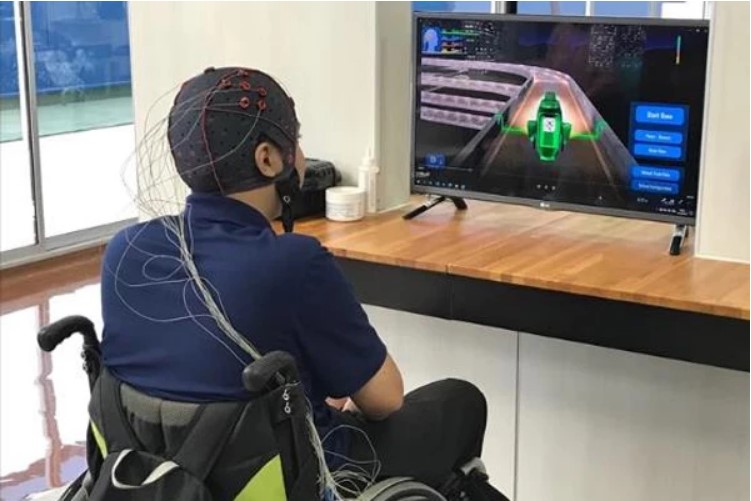 นวัตกรรมอุปกรณ์ BCI ระบบสั่งการขับรถด้วยคลื่นสมอง